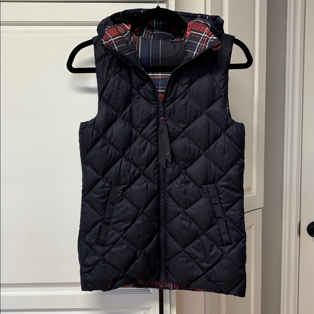 LULULEMON The Fluffiest Reversible Down Vest in Naval Blue/Cypress Plaid sz 4